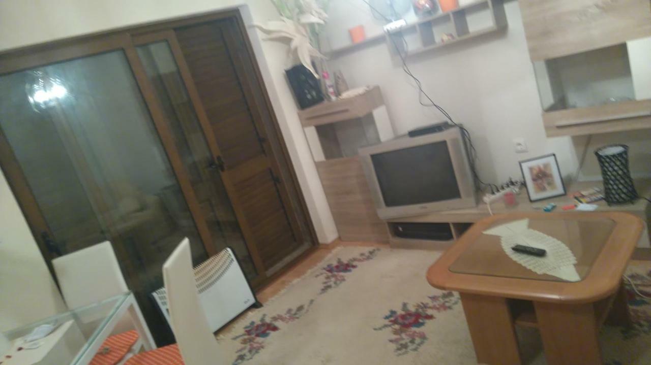 Ivica Apartments Пунат Экстерьер фото